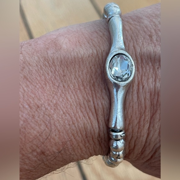 NOT UNO DE 50 stretch silver ball bracelet with clear stone! - Picture 4 of 4